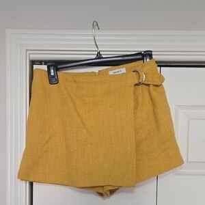 Forever 21 Mustard Yellow Belted Skorts